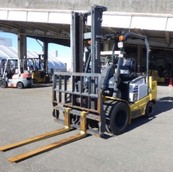 Xe nâng điện cũ 3,0 tấn