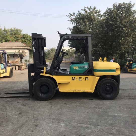 Xe nâng dầu 6 tấn cũ
